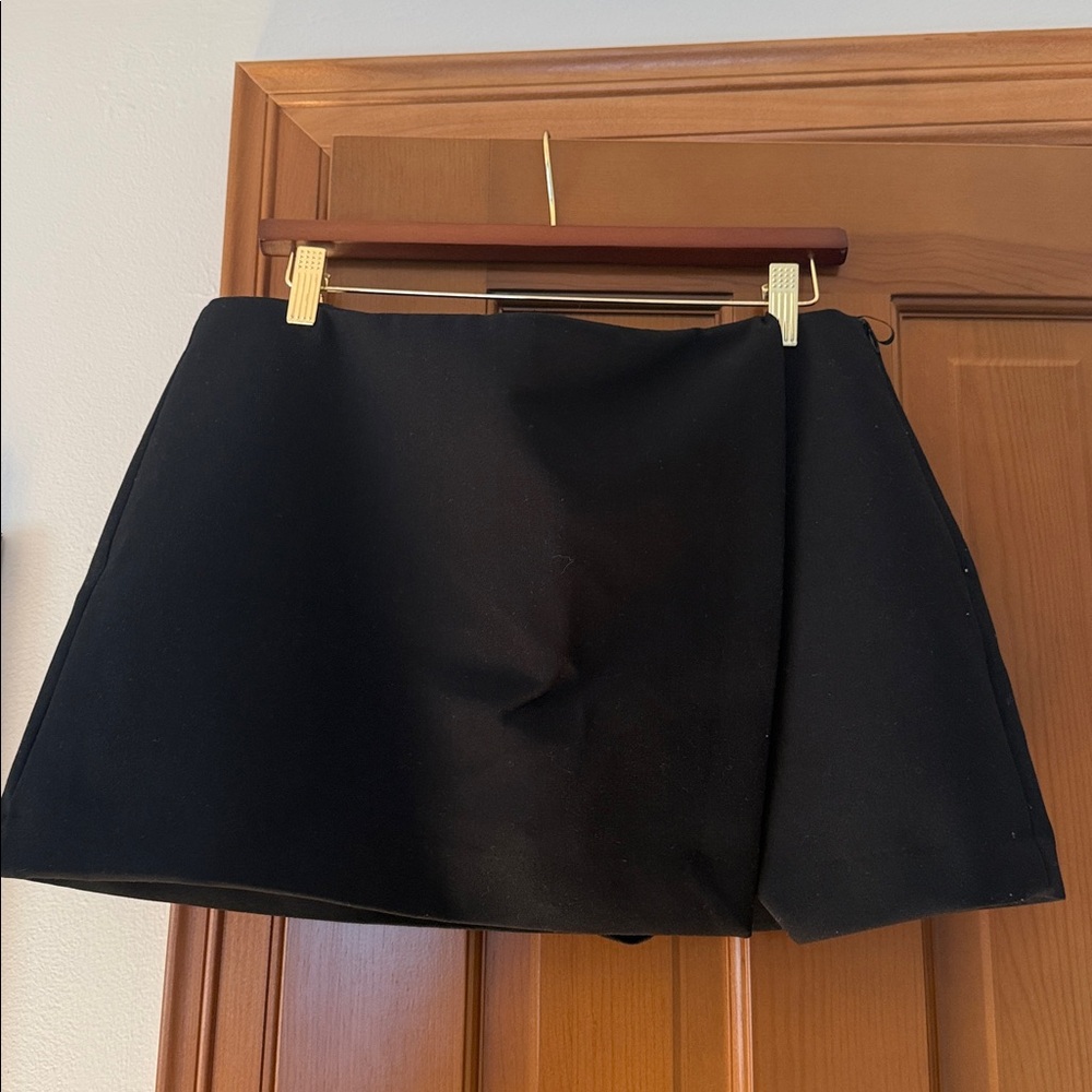 Zara Black Mini Skirt